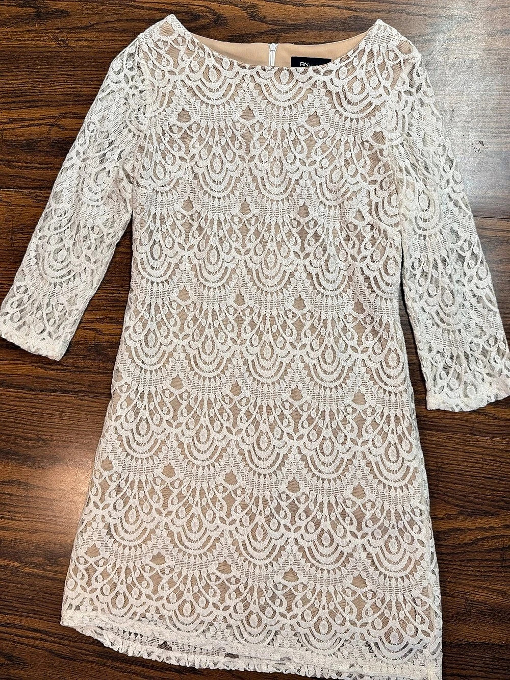 RN Studio by RONNI NICOLE Lace Mini Dress in White & Beige Size 8